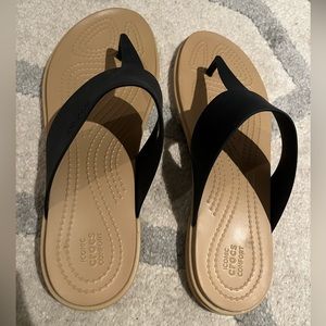 Crocs Comfort Navy/Tan Sandals 7W